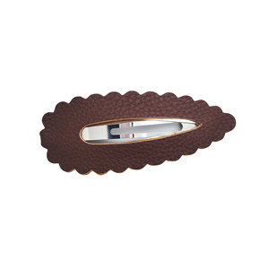 Scallop Snap Clip - Pigskin