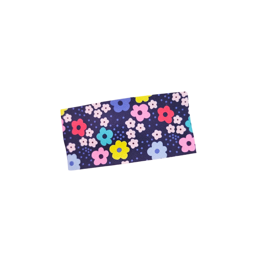 Callie - Navy Daisy